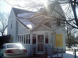 467 Hamblin Ave W photo 1