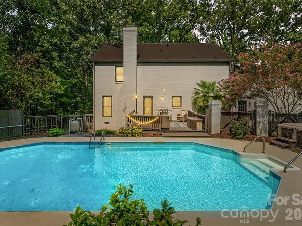 690 Knighton Hill Rd, Rock Hill, SC 29732
