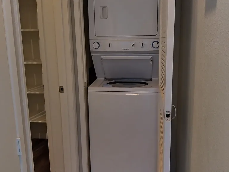 1019 Dornajo Way #220 — Photo 19