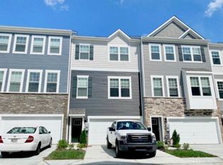 910 Naples Ln, Severn, MD 21144