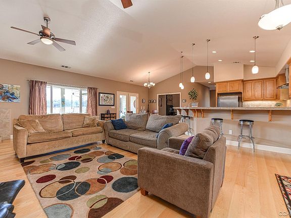 2nd image of 191 Melissa Way