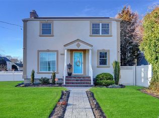 681 Demott Ave, Baldwin, NY 11510