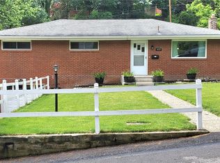 415 Hunter Dr, Pittsburgh, PA