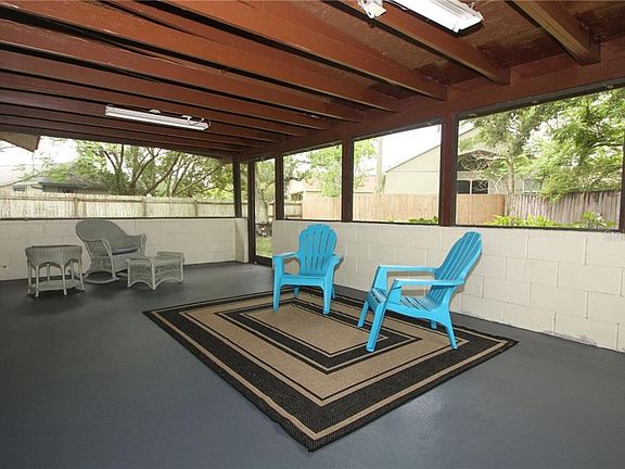 4th image of 9930 Kendal Dr