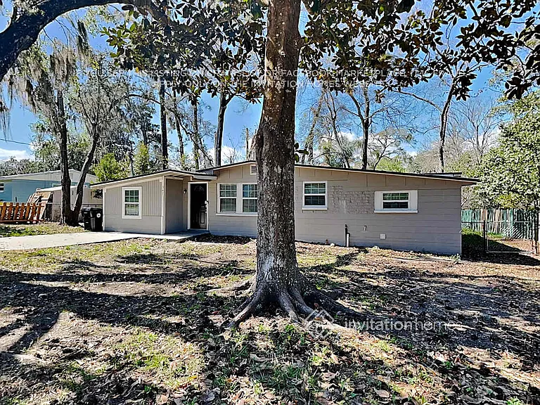 347 Capella Rd — Photo 3