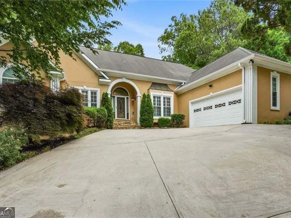 1964 Fields Pond Dr, Marietta, GA 30068