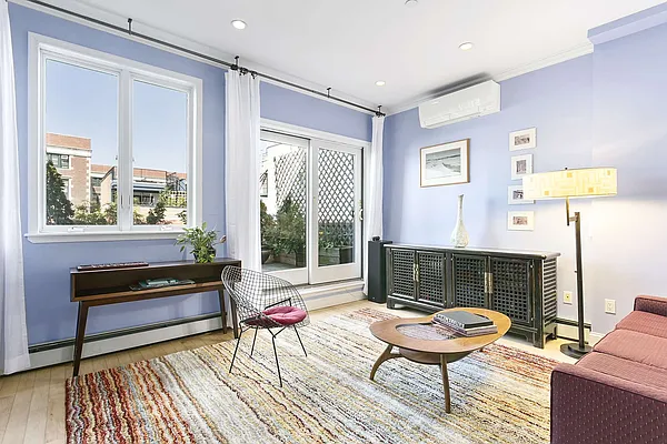 Sold by Compass | media 1