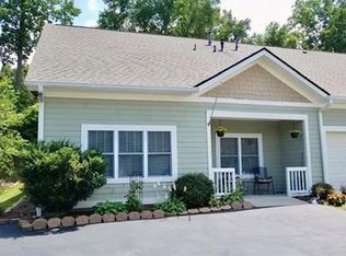 37 Fox Briar Dr, Fletcher, NC 28732