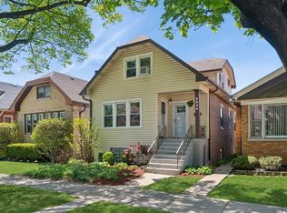 5836 N Fairfield Ave, Chicago, IL 60659