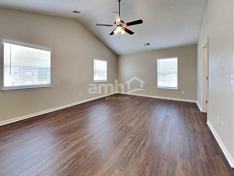 259 Tall Pines Rd — Photo 8