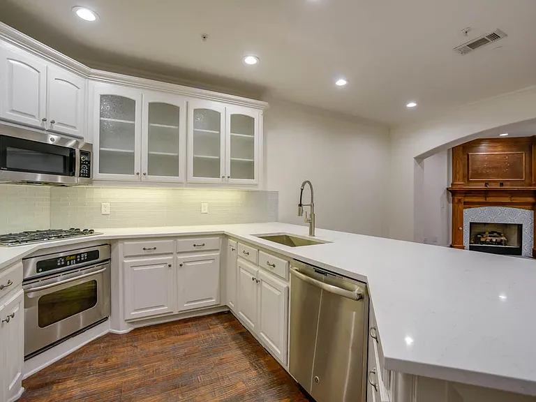 4110 McKinney Ave #5 — Photo 10