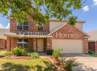 212 Hereford Rd, Aubrey, TX 76227