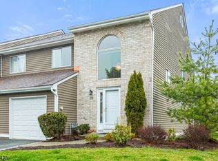 22 Castle Ridge Dr, East Hanover, NJ 07936