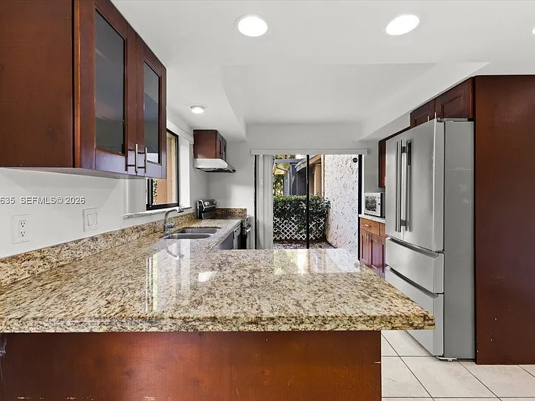 181 Wimbledon Lake Dr #181 — Photo 3
