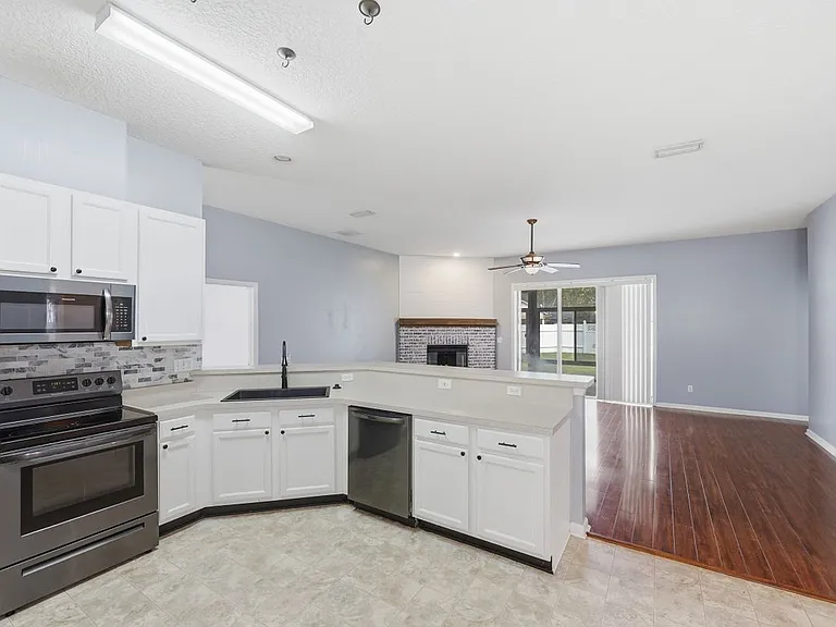 1931 Emily Gail Ct — Photo 3