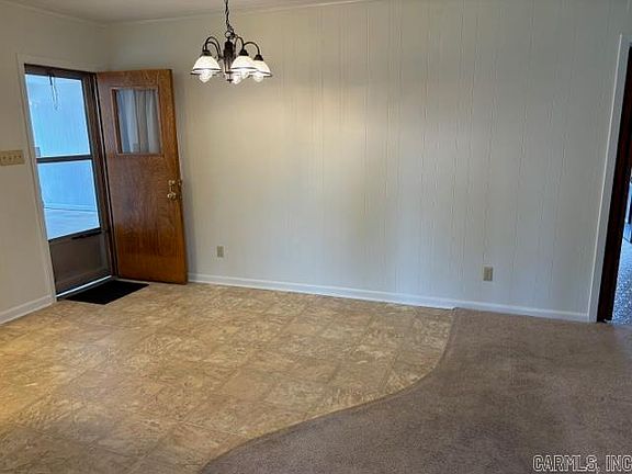 4th image of 2826 Osage Ave