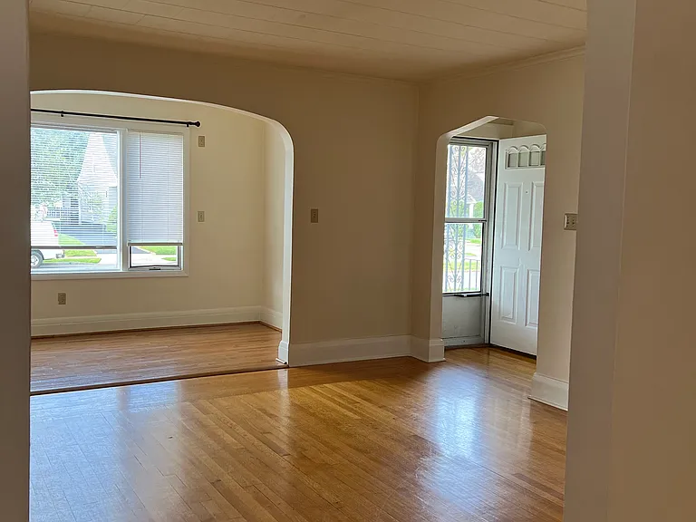 355 Forest Hill Dr #2 — Photo 14