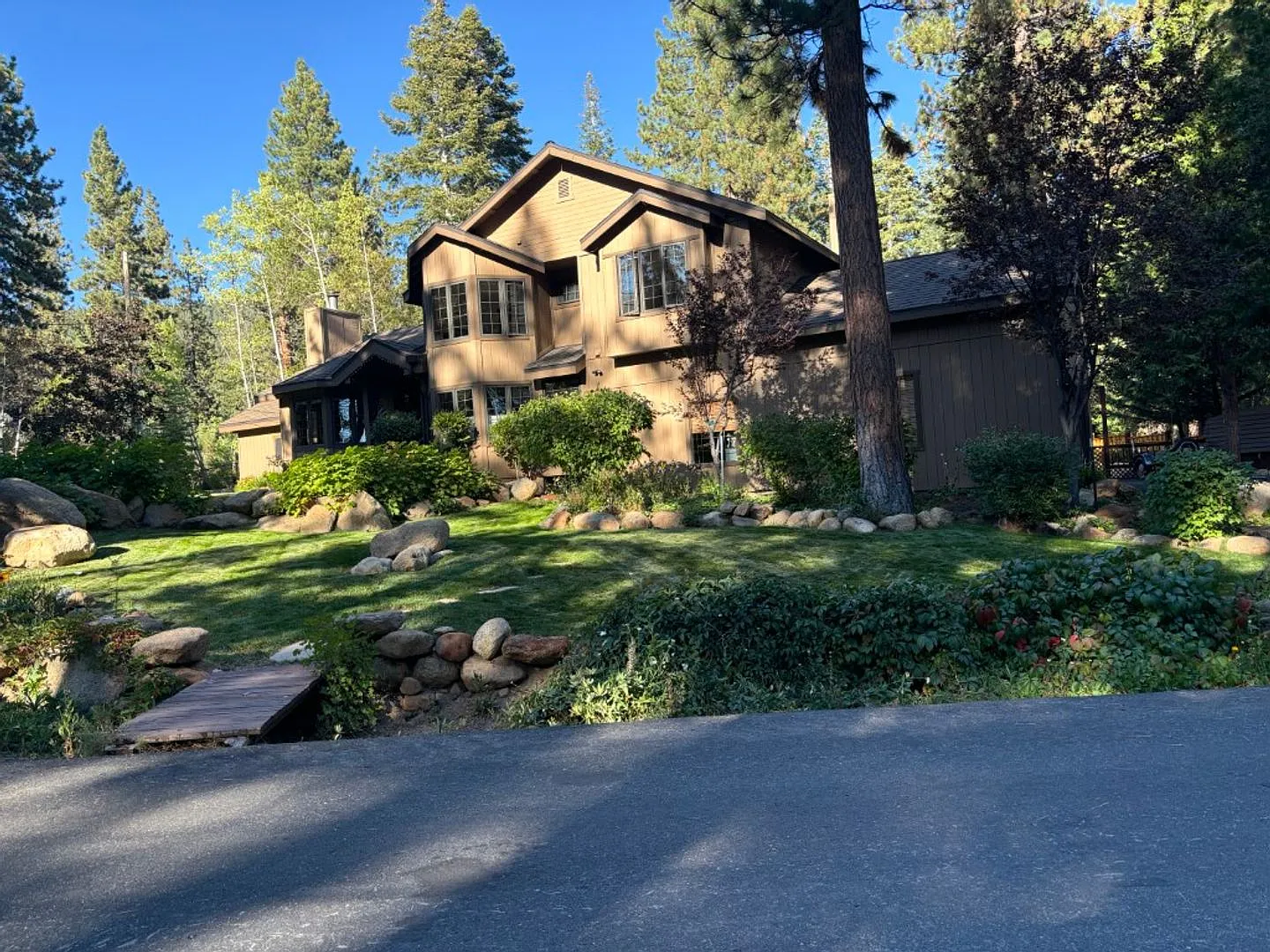 Winter rental comfortable family home — Photo 1