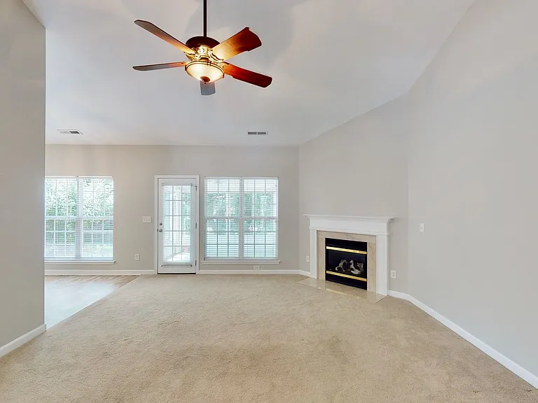8321 Suttonview Dr — Photo 19