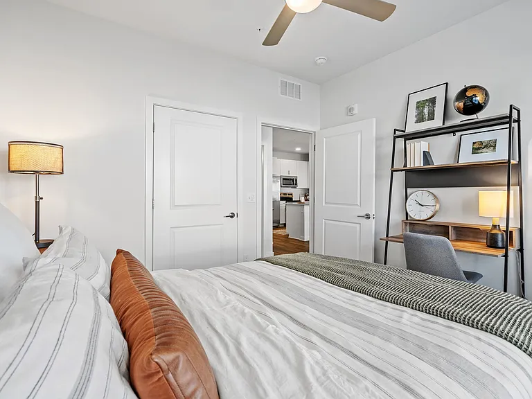 Miles - 2 Bed / 2 Bath - 1,098 Sq.Ft.