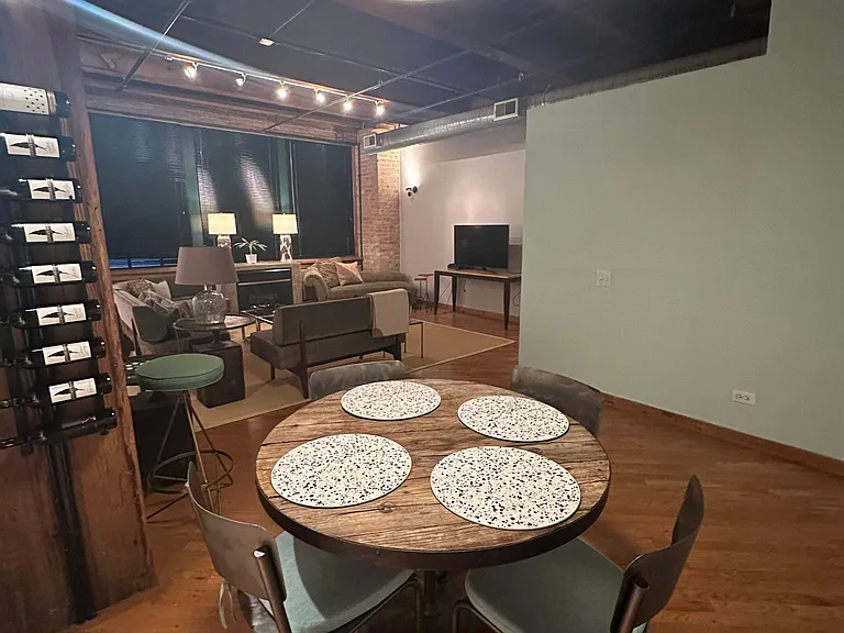 732 S Financial Pl — Photo 15