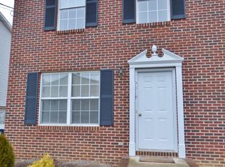 729 Ridgeville Ln #B, Harrisonburg, VA 22801