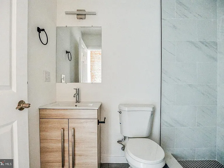 407 S 42nd St #2B — Photo 17