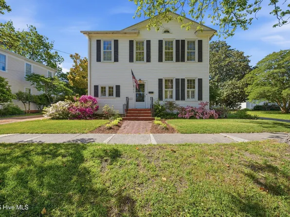 215 E Queen Street, Edenton, NC 27932