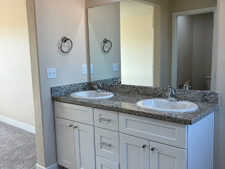 3621 Venice Ave — Photo 21