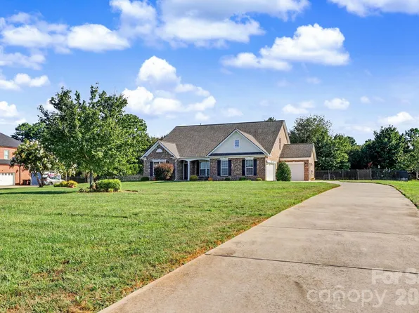 2117 Belle Regal Cir, Rock Hill, SC 29732