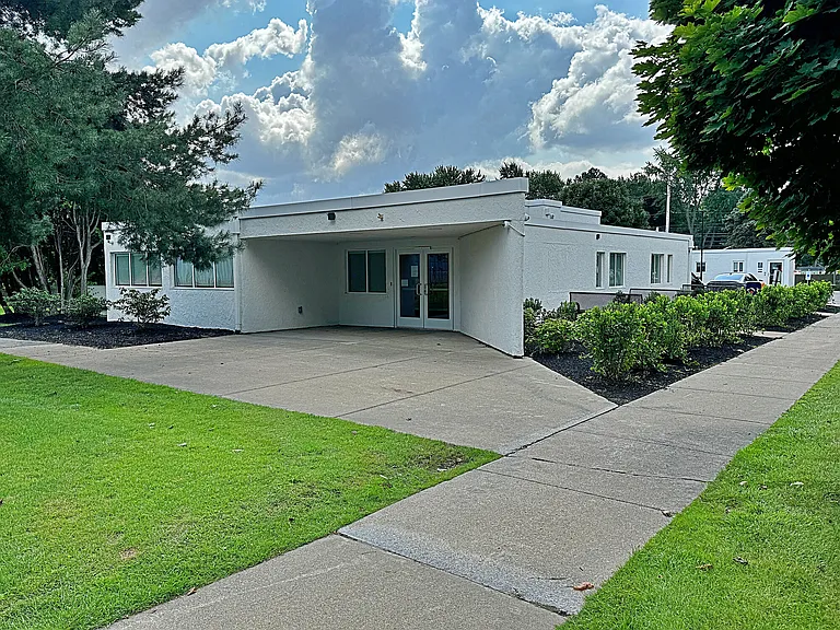 Evergreen East — Photo 17
