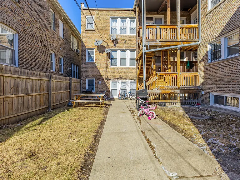 2601 W 55th St #B3 — Photo 11