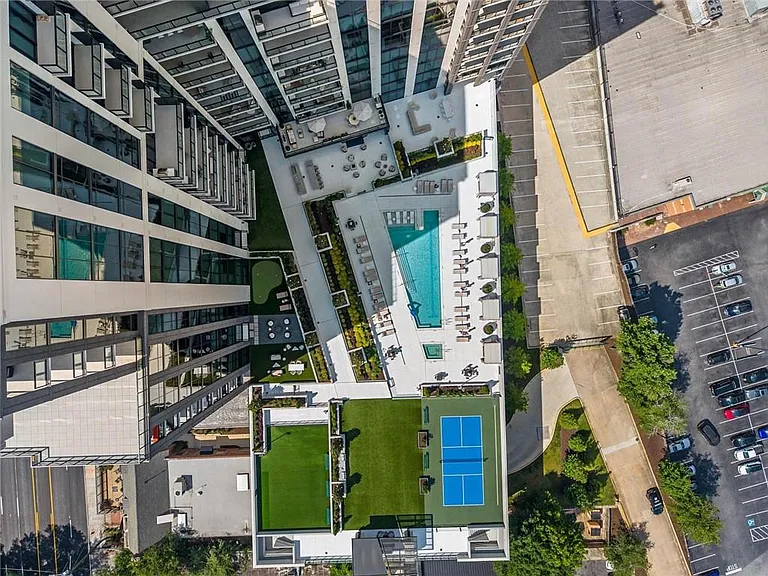 2425 Peachtree Rd NE #503 — Photo 49