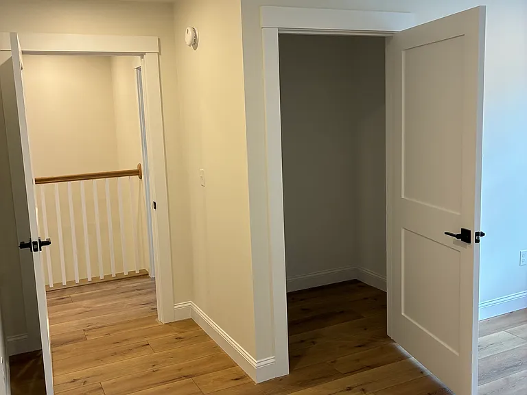 200 W Gray Rd — Photo 10