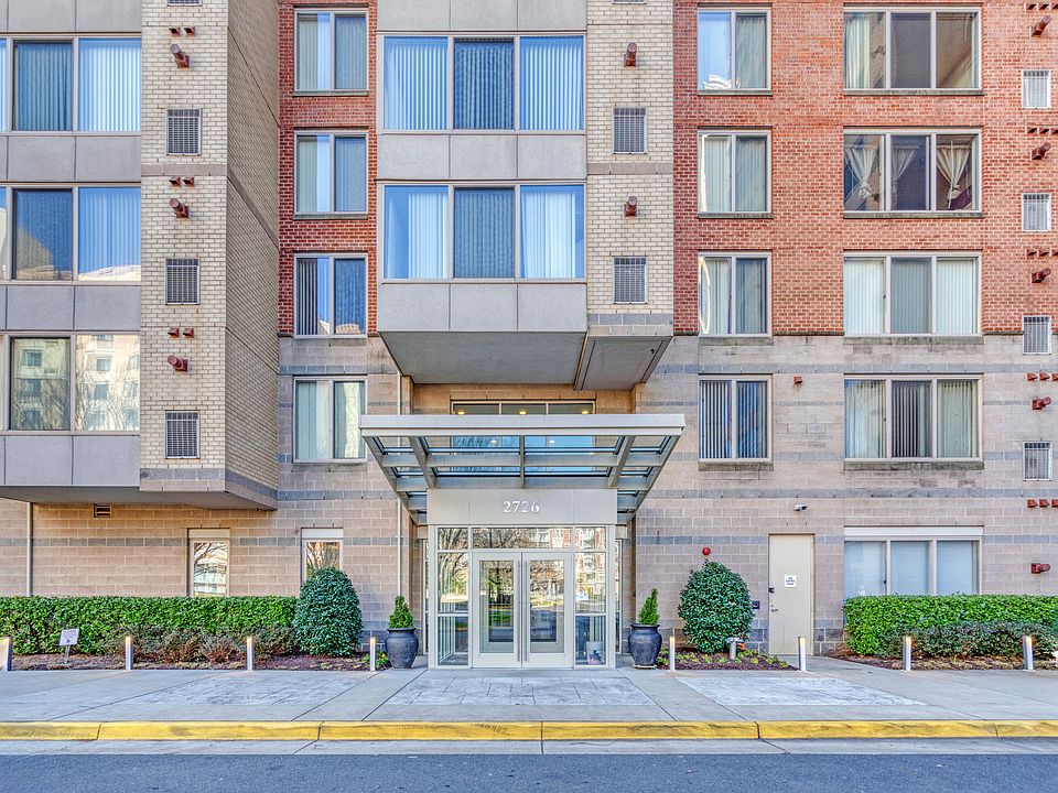 Distinguished Entryway