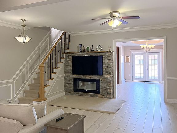 2nd image of 6731 52nd Rd