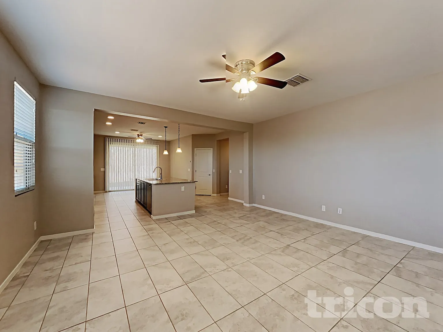 2422 S 236th Drive Buckeye AZ — Photo 2