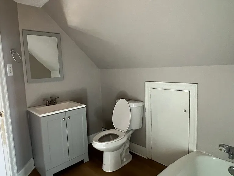 1119 Chestnut Hill Dr — Photo 7