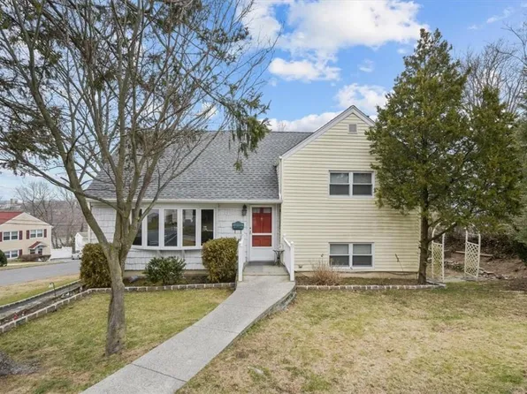 41 Dexter Road, Yonkers, NY 10710