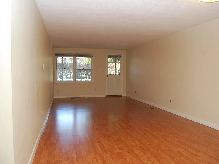 9 Elm St #3 — Photo 5