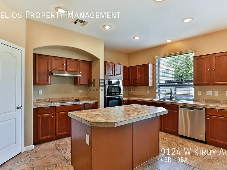 9124 W Kirby Ave — Photo 12