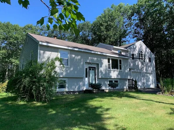 81 Thompson Road, Kennebunk, ME 04043