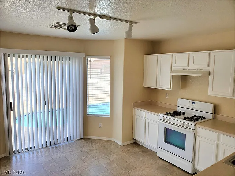 10172 Arlington Abby St — Photo 8
