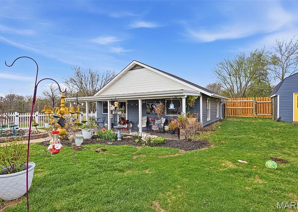 1st image of 5165 Von Beine Ln
