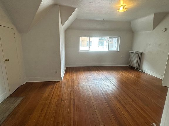 2nd image of 357 N Grant St APT 3