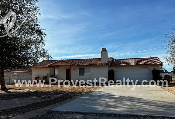 2nd image of 15165 Palm St