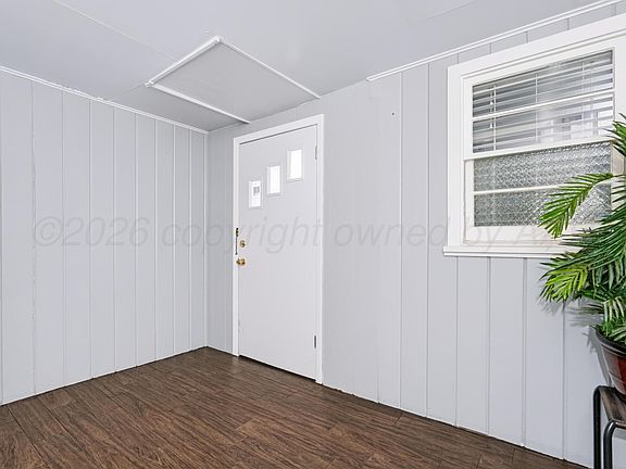 5th image of 2106 S Fairfield St