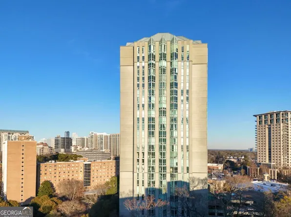 2870 Pharr Court South NW #Nw-2809-2809, Atlanta, GA 30305