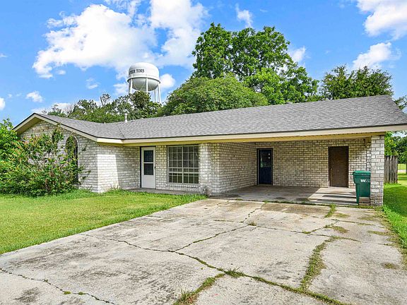 2nd image of 2401 Mary Ann Dr