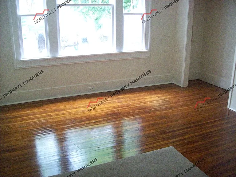 1767 SW Snively Ave — Photo 3